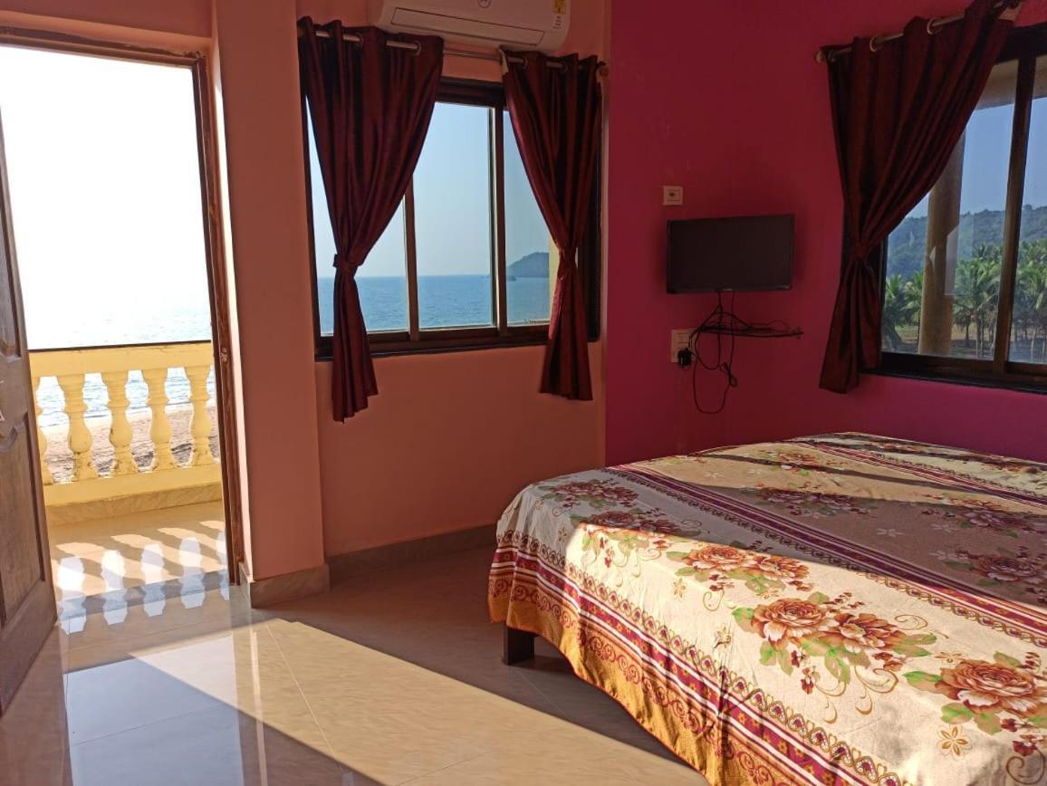 Saguntara Beach Homestay Vengurla Exterior photo
